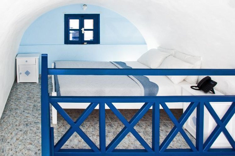 DOUBLE STANDARD Room