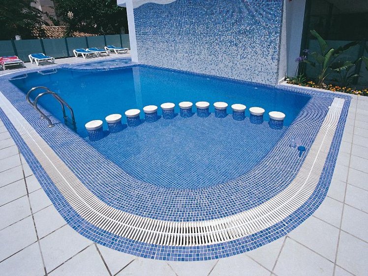 RH Riviera-Only Adults