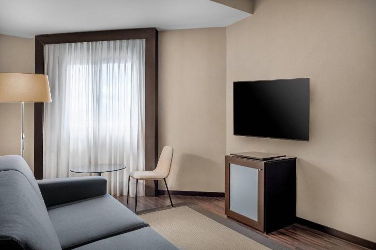 JUNIOR SUITE KING SIZE BED Room