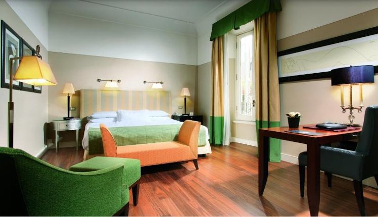 DOUBLE SUPERIOR Room