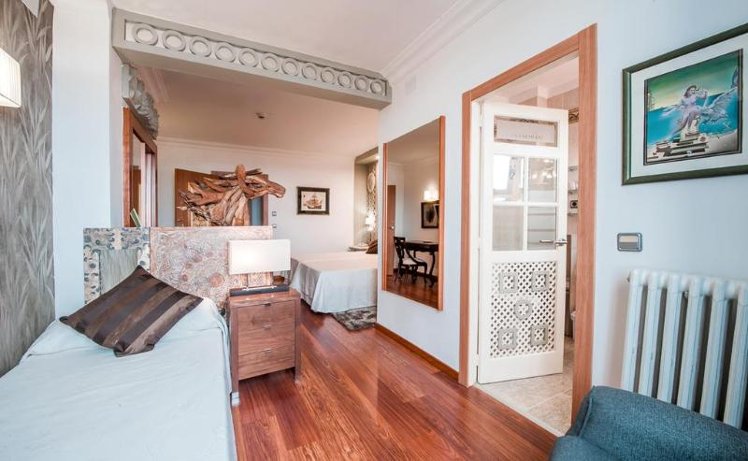 TRIPLE SUPERIOR Room