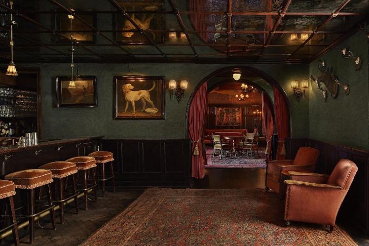 Bar
