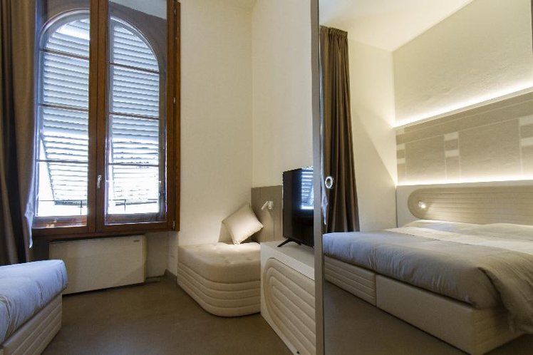 APARTMENT CAPACITY 6 TWO BEDROOMS Room
