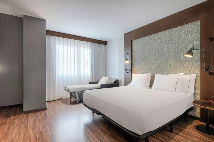DOUBLE SUPERIOR KING BED Room