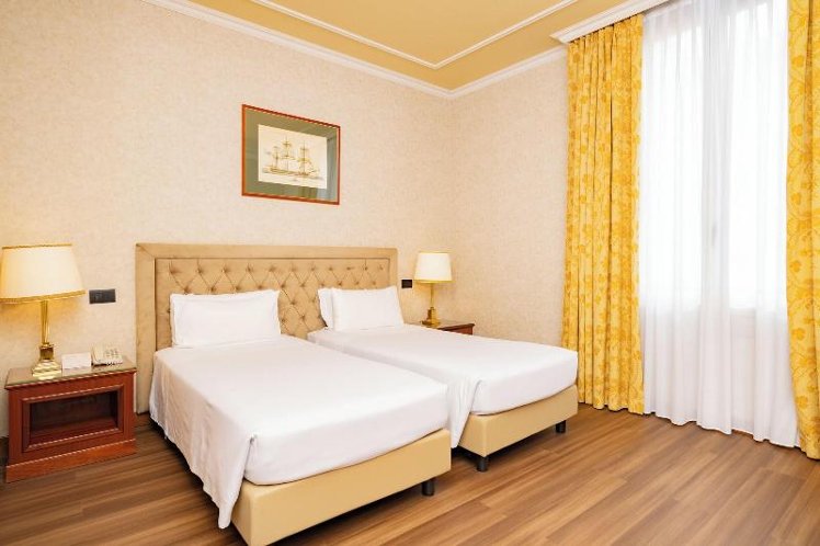 TWIN DELUXE Room