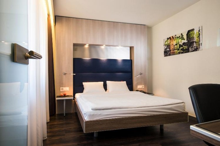 DOUBLE BUSINESS Room