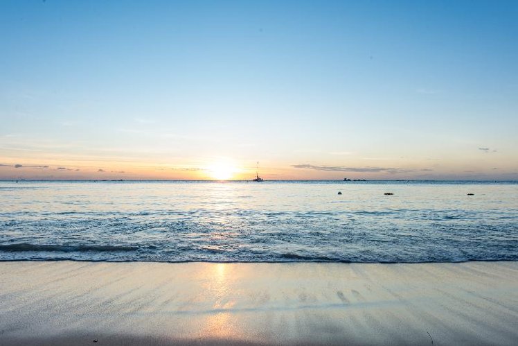 Mon Choisy Beach R
