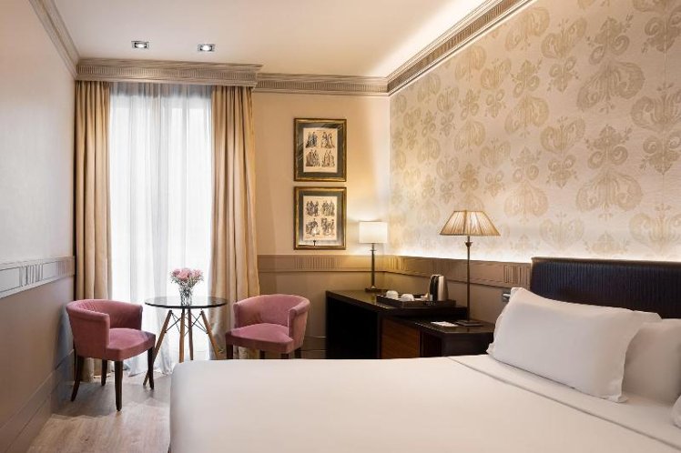 DOUBLE STANDARD Room