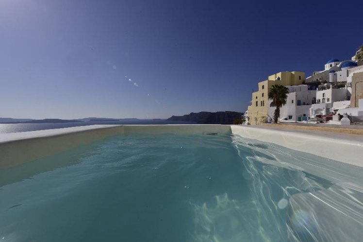 SUITE WITH PRIVATE POOL Room