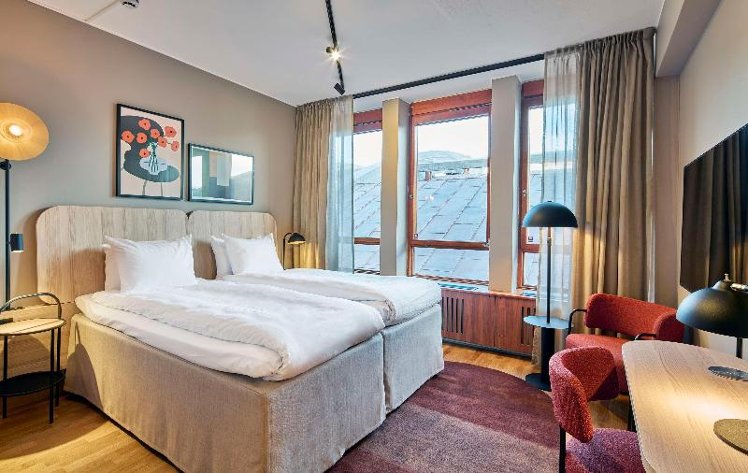 DOUBLE KING SIZE BED Room