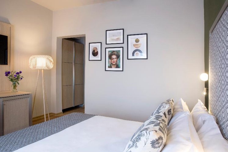 SINGLE STANDARD Room