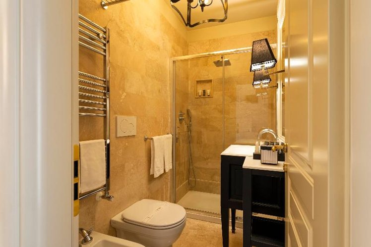 DOUBLE BASIC Room