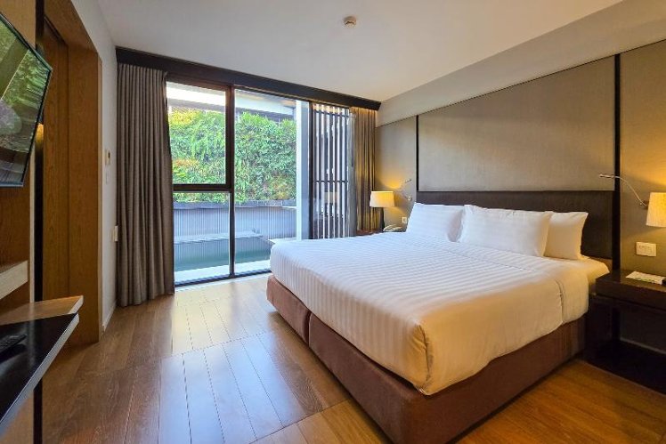 DOUBLE DELUXE ONE BEDROOM Room