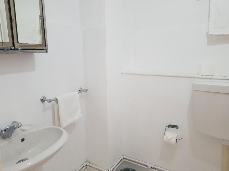 SINGLE STANDARD Room