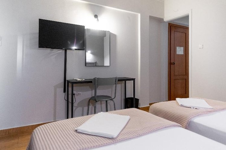 TRIPLE STANDARD Room