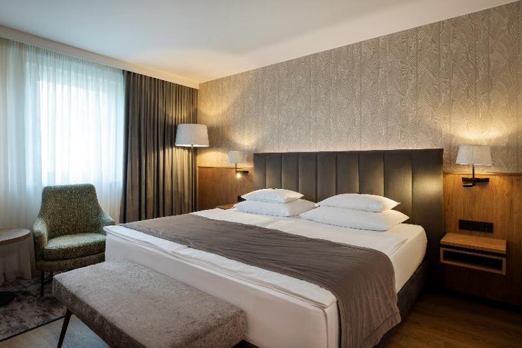 DOUBLE SUPERIOR Room