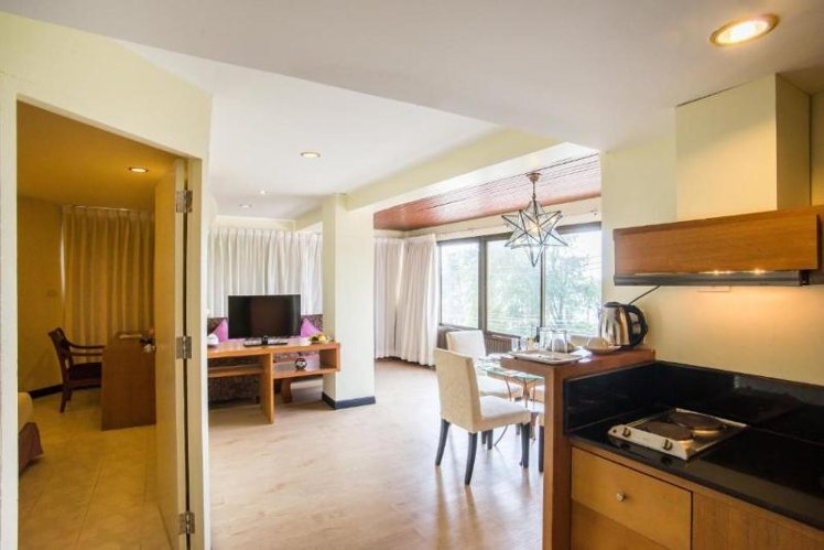 JUNIOR SUITE STANDARD Room