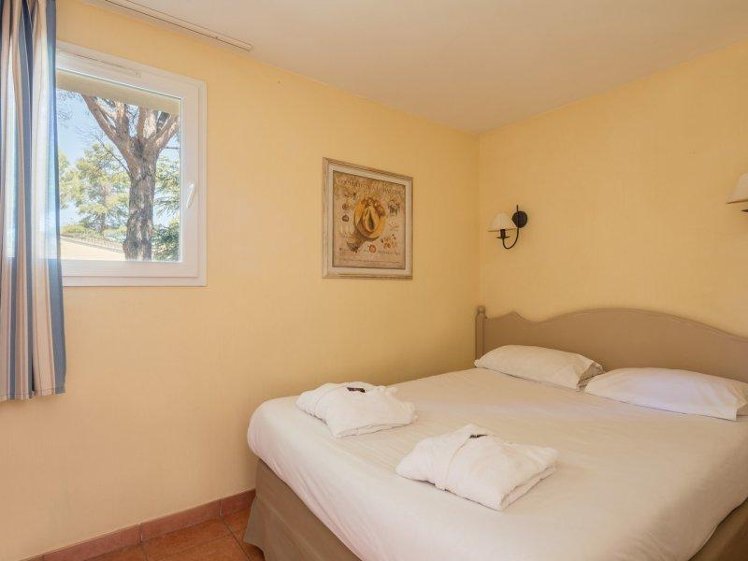 STUDIO ECONOMY Room
