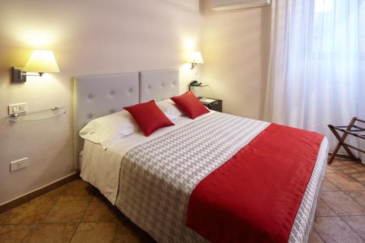 DOUBLE STANDARD Room
