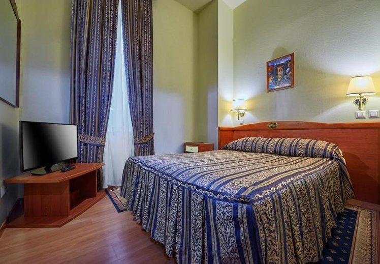 SUITE CAPACITY 1 Room