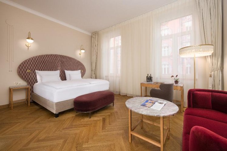 DOUBLE SINGLE USE GRAND DELUXE Room