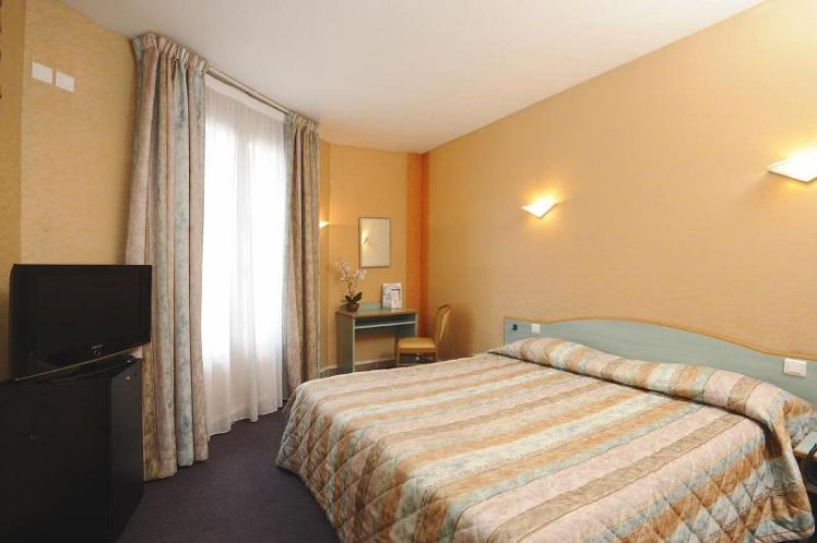 SINGLE STANDARD Room