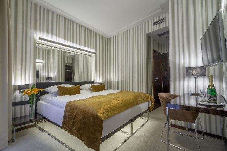 Double or Twin STANDARD Room