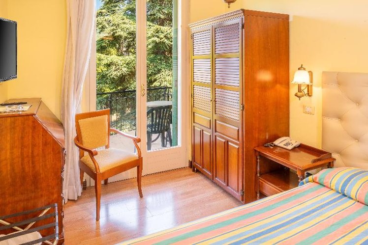 Double or Twin COMFORT Room