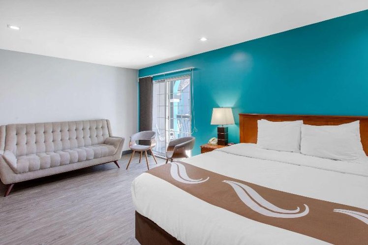 SUITE KING BED NON SMOKING Room