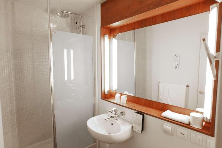 B&B HOTEL Avignon Sud Parc des Expositions