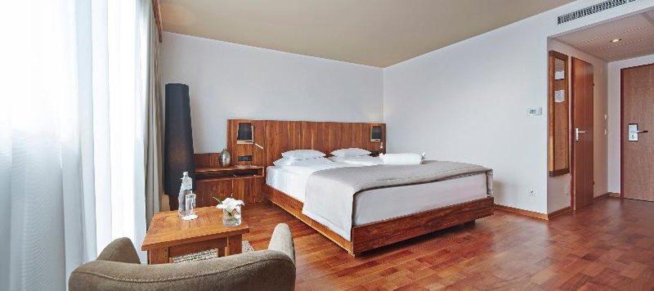 SINGLE DELUXE Room