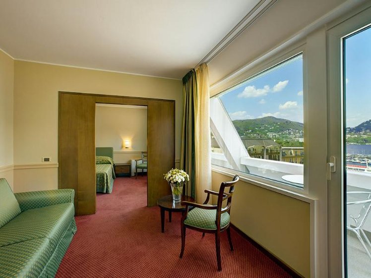 SUITE LAKE VIEW Room