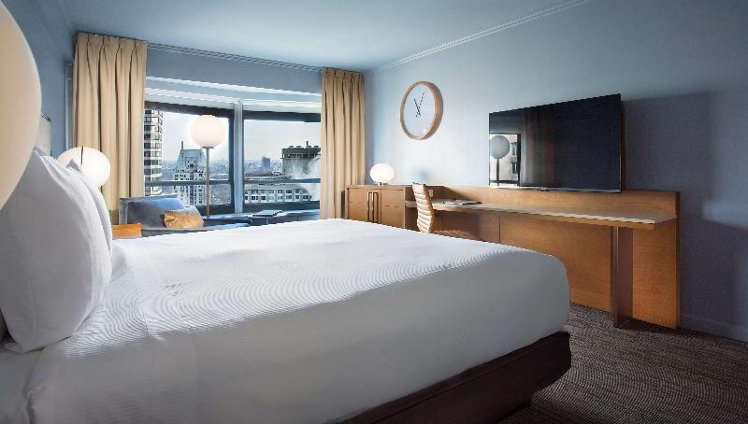 DOUBLE KING SIZE BED Room