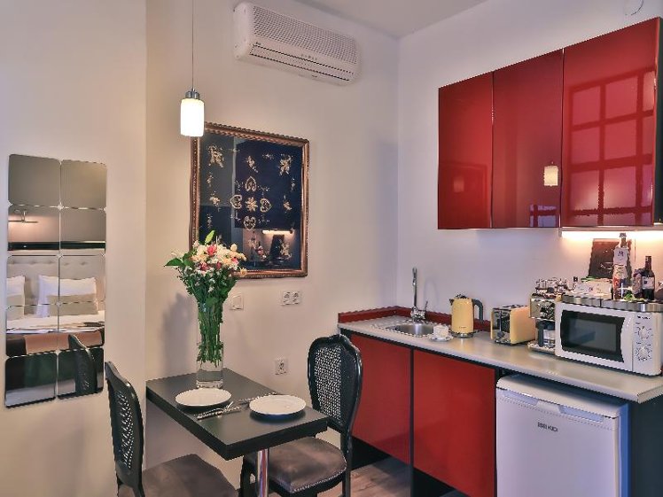 DOUBLE SUPERIOR Room