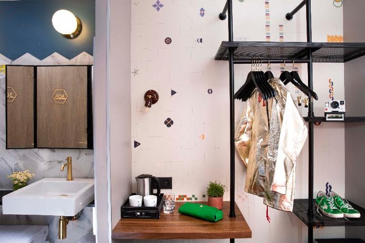 DOUBLE STANDARD Room