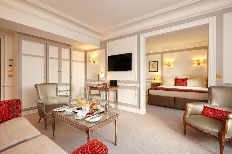 JUNIOR SUITE STANDARD Room