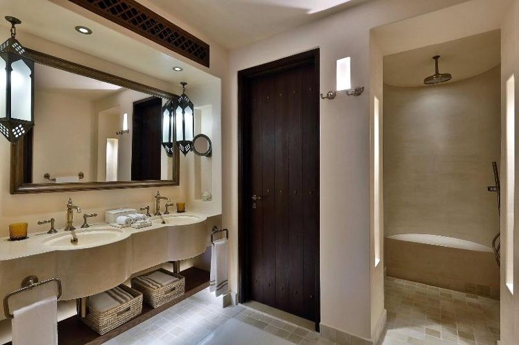 DOUBLE DELUXE POOL VIEW Room