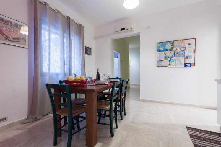 DOUBLE WITH SHARED BATHROOM Room