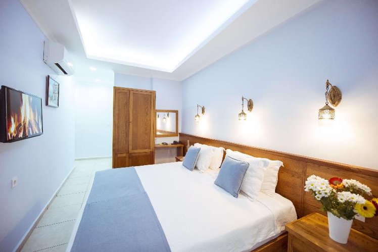 DOUBLE STANDARD Room