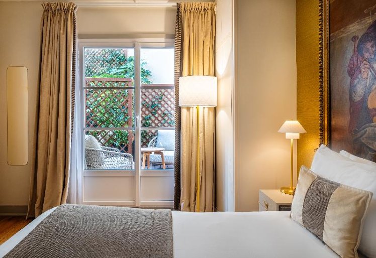 DOUBLE CLASSIC WITH VIEWS Room