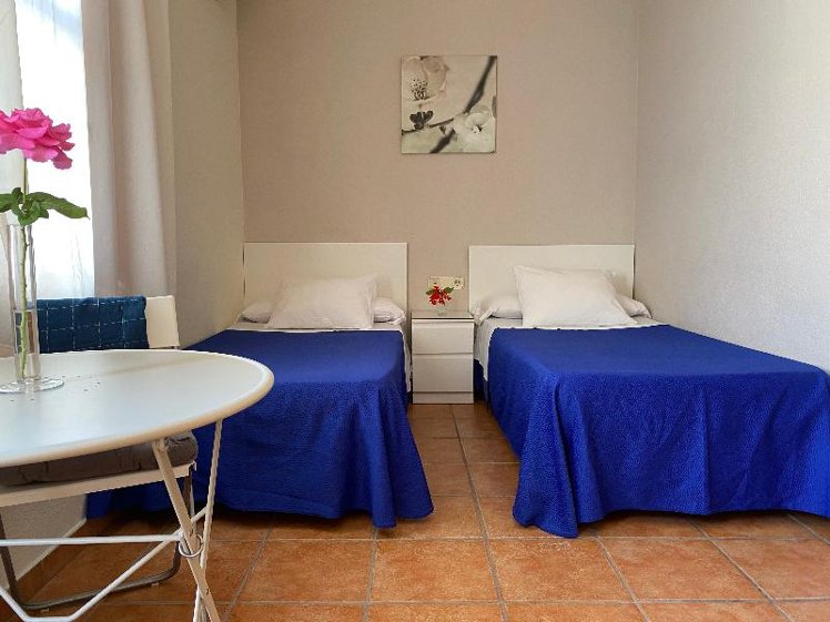 TWIN STANDARD Room