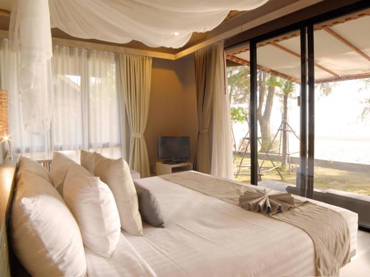 VILLA DELUXE BEACH FRONT Room