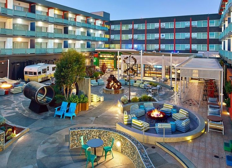 Hotel Zephyr