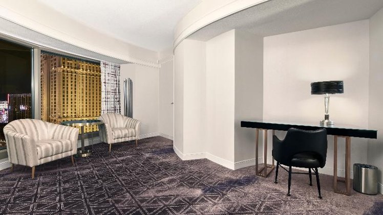 SUITE WITH VIEWS Room