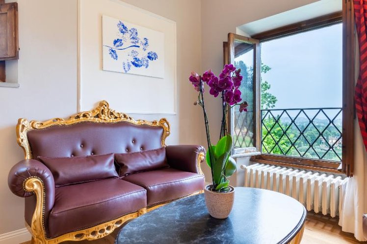 JUNIOR SUITE STANDARD Room