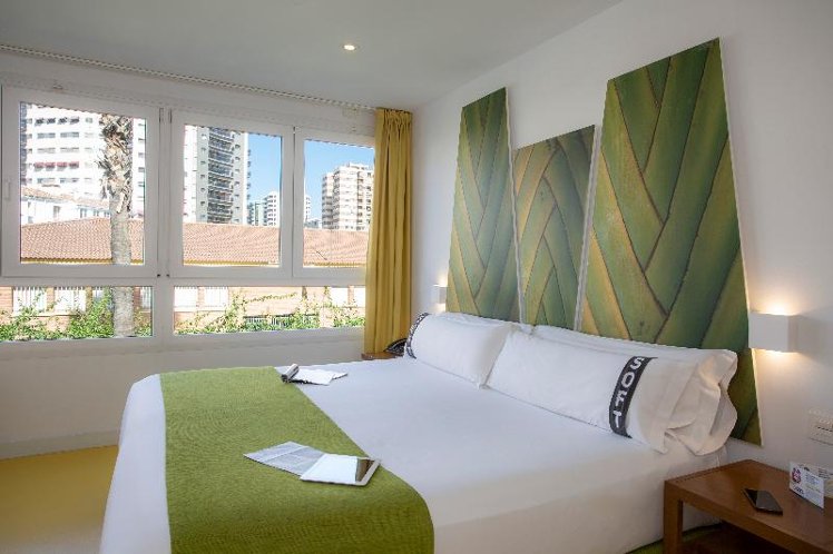 DOUBLE STANDARD Room