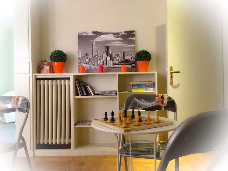 Barcelona City Street Hostal