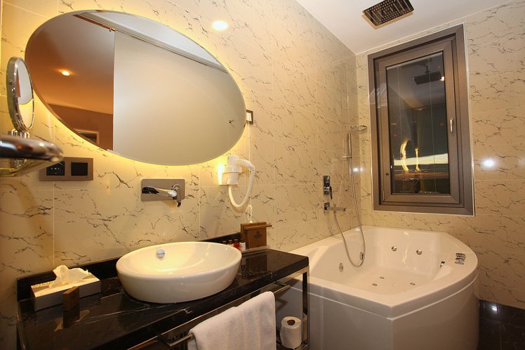 DOUBLE STANDARD Room