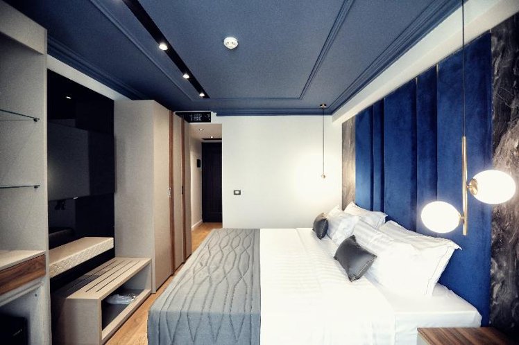 DOUBLE LAND VIEW Room