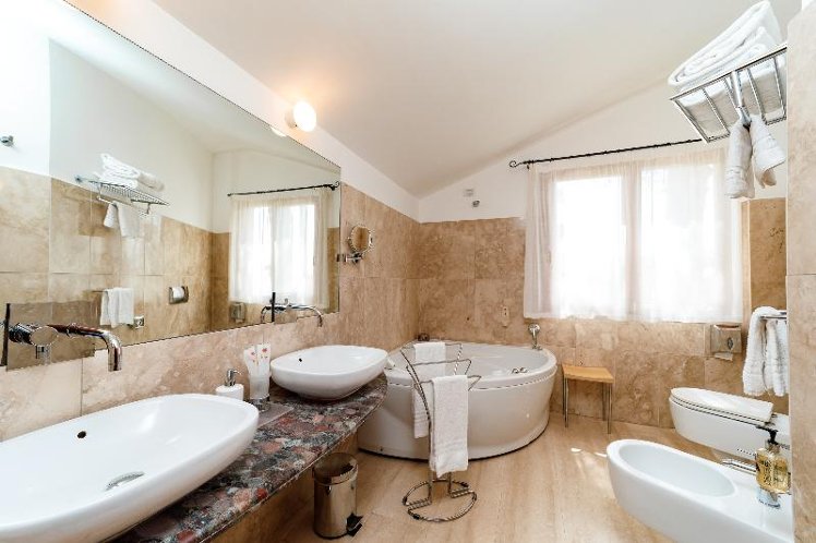 SUITE CLASSIC Room